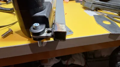 Welded mounting plate