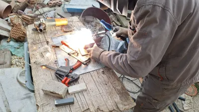 Metalworking outside