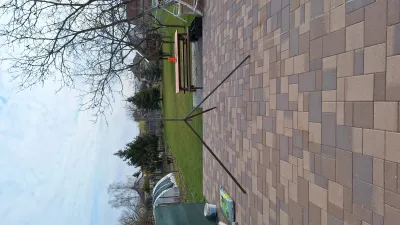 Tripod in daylight 2