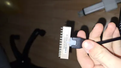 Ribbon cable connector